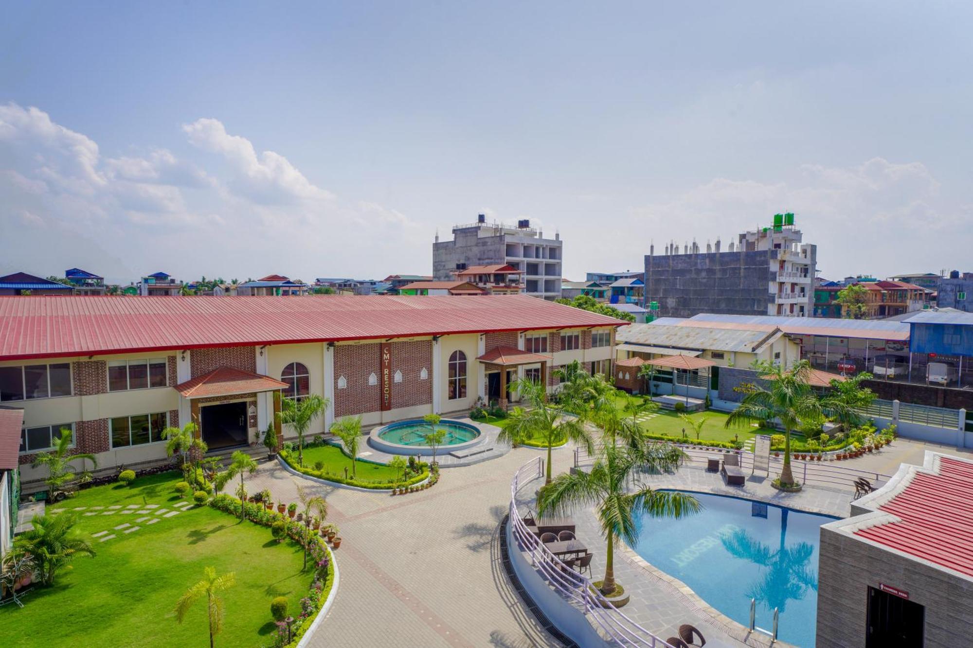 بهاراتبور Chitwan Mid Town Resort المظهر الخارجي الصورة